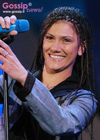 Elisa toffoli, cantante italiana famosa nel mondo notizie.it Mondo famosa