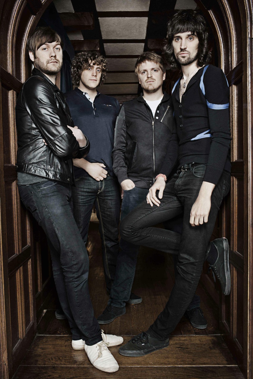 kasabian_low