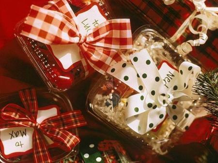 regali-natale-2010-equosolidali-carcere