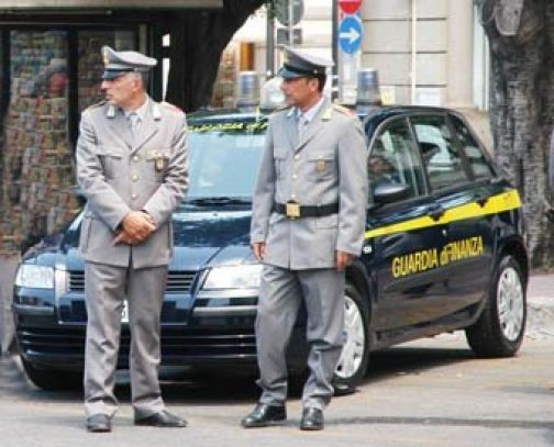 Una pattuglia della Guardia di Finanza