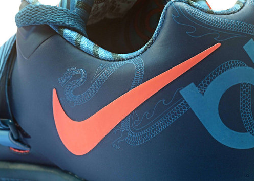 NIKE: Collezione di scarpe da basket con il drago per il Capodanno Cinese (23 Gennaio 2012)