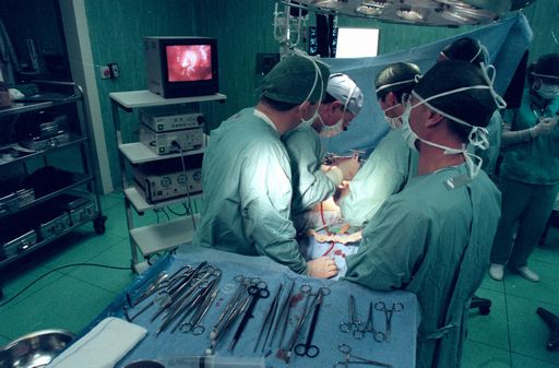 MEDICINA: INTERVENTO SULL'AORTA ADDOMINALE