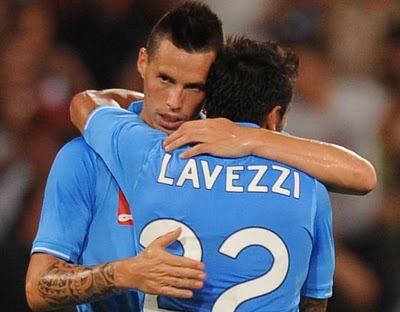 Lavezzi Hamsik abbraccio