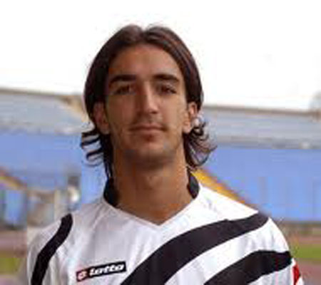 Chi era Piermario Morosini: una vita piena di lutti, una carriera ancora da sbocciare