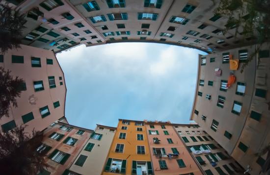 Tour fotografico a Genova: la città diventa ricordo