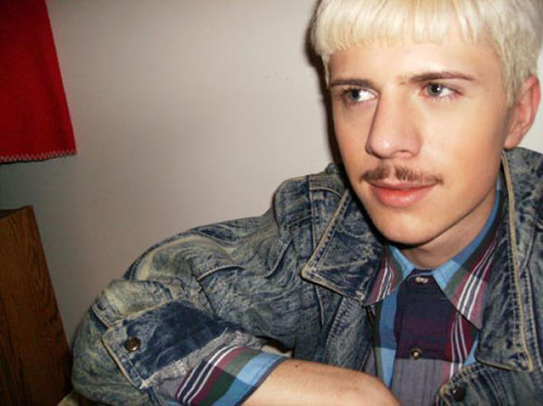 awful-mustaches-doesnt-match