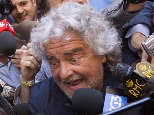 beppe-grillo-incontro-m5s-roma-300x225