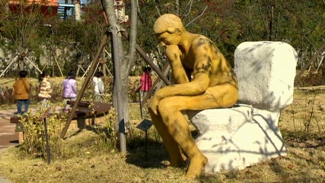 toilt-weirdworldfacts