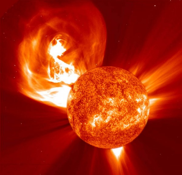 solar_storm01