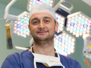 Il cardiochirurgo più giovane di Londra è italiano: in Italia nessuna chance