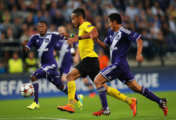 Andy+Najar+RSC+Anderlecht+v+Borussia+Dortmund+m_dZ5_7qEBXl