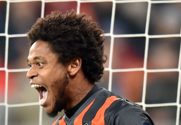 Luiz Adriano Roma calciomercato gennaio 2015 Luiz Adriano Roma calciomercato gennaio 2015