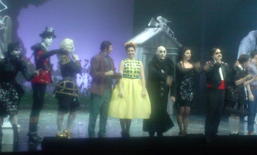 La Famiglia Addams, con Geppi Cucciari ed Elio