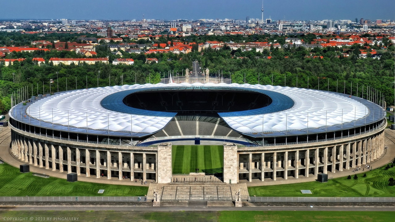 berlin_olympic_stadium_by_pingallery-d3byp9g