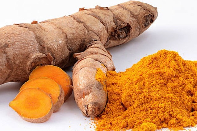 Curcuma_longa_roots-638x425