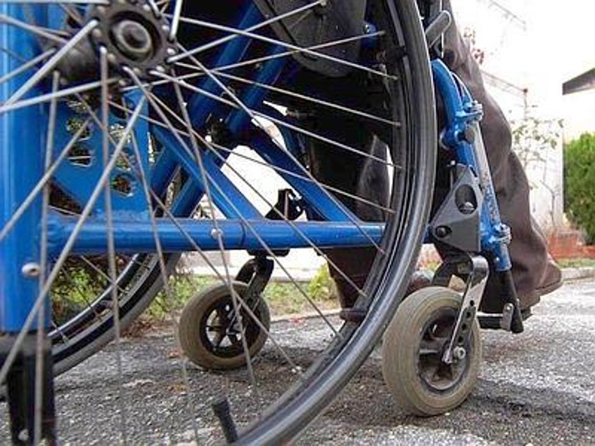 sedia-a-rotelle-2
