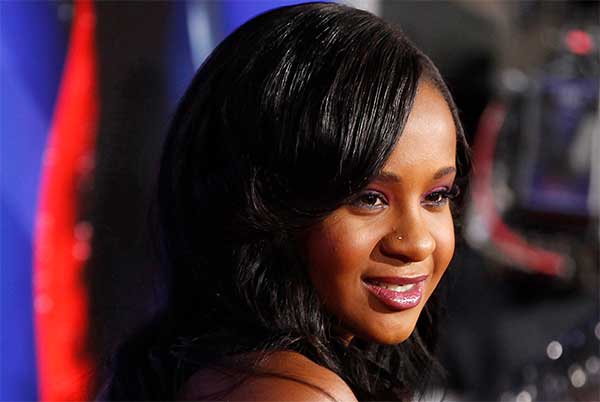 Bobbi-Kristina-fuori-dal-coma-e-guarda-il-padre Bobbi Kristina fuori dal coma e guarda il padre