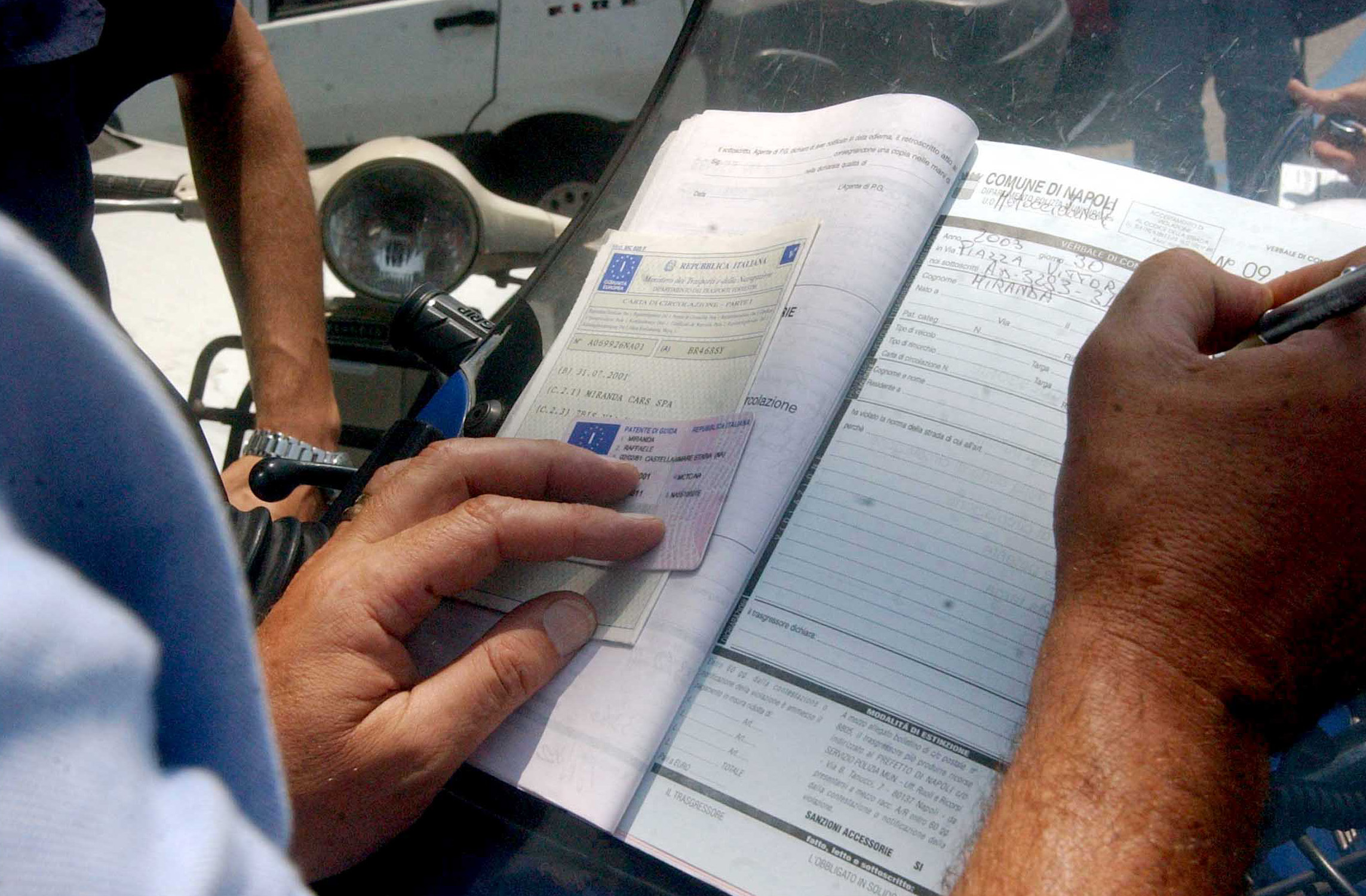 PATENTE A PUNTI