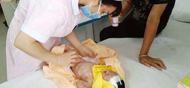 20150512_97647_neonato_cina