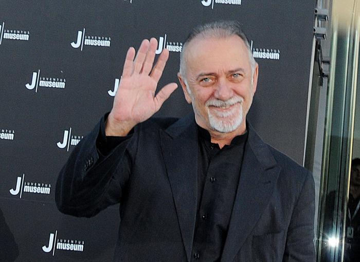 SALONE LIBRO: FALETTI, LA PIUMA E IL SOGNO DI UN MUSICAL