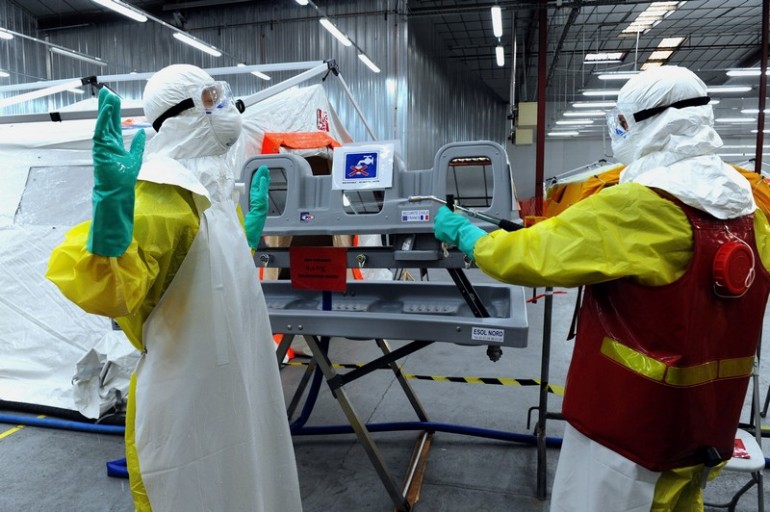 Ebola, risultato positivo infermiere Emergency Ebola, risultato positivo infermiere Emergency