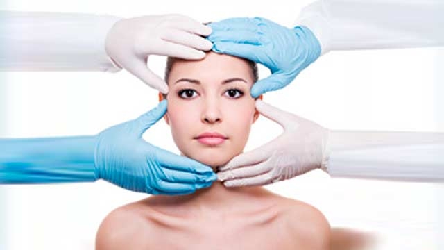 gall_1382002465-chirurgia-plastica-estetica-20131017_113412