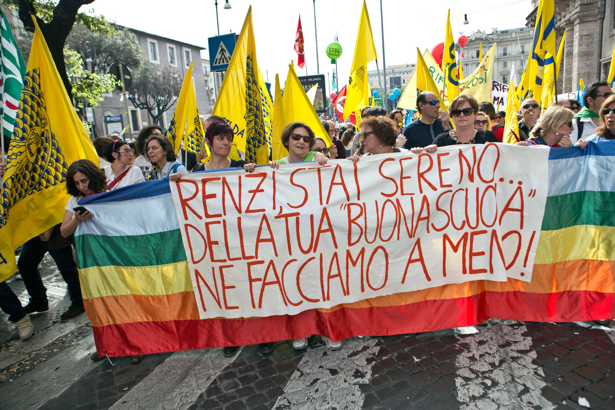 Sindacati allo sbaraglio, richiesta modifica Ddl Scuola con petizione On line in internet Sindacati allo sbaraglio, richiesta modifica Ddl Scuola con petizione On line in internet