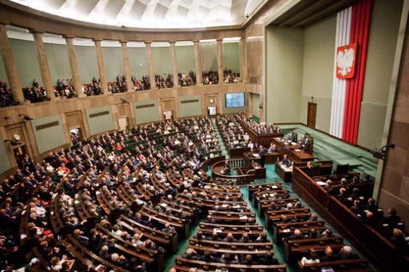 parlamento_polacco-586x391