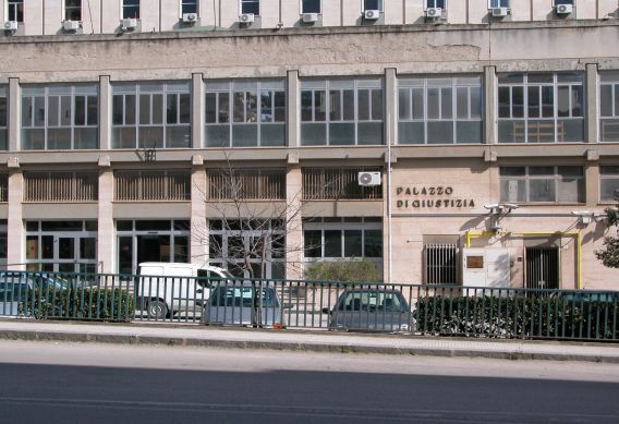 TRIBUNALE-CALTANISSETTA