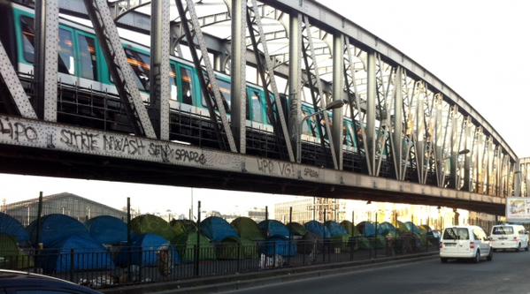 pont-de-la-chapelle-paris-epidemia-migranti