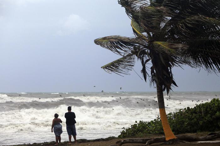 Usa: stato d'emergenza in Florida per l'uragano Erika