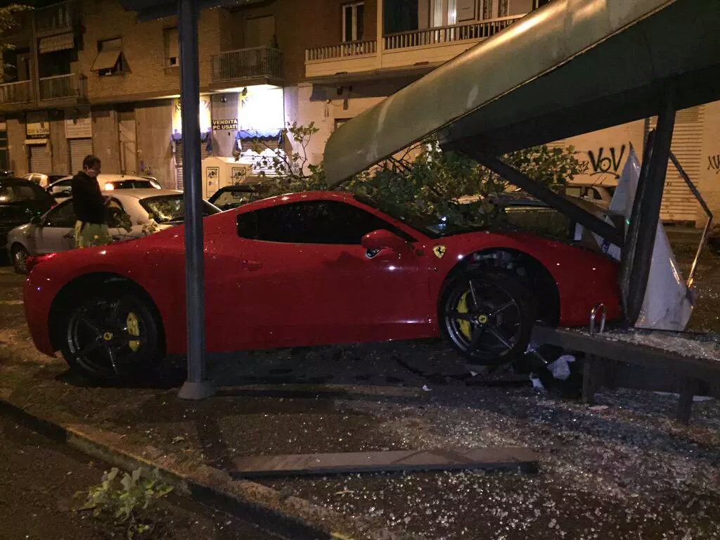 caceres_incidente_ferrari