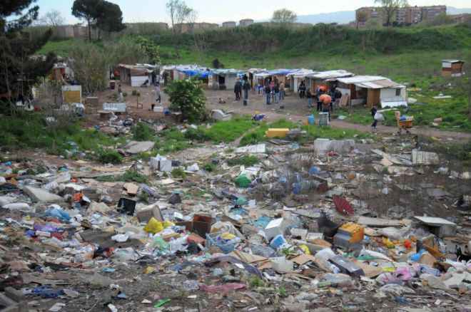 MARCO ZEPPETELLA AG. TOIATI Sgombero Accampamento Abusivo