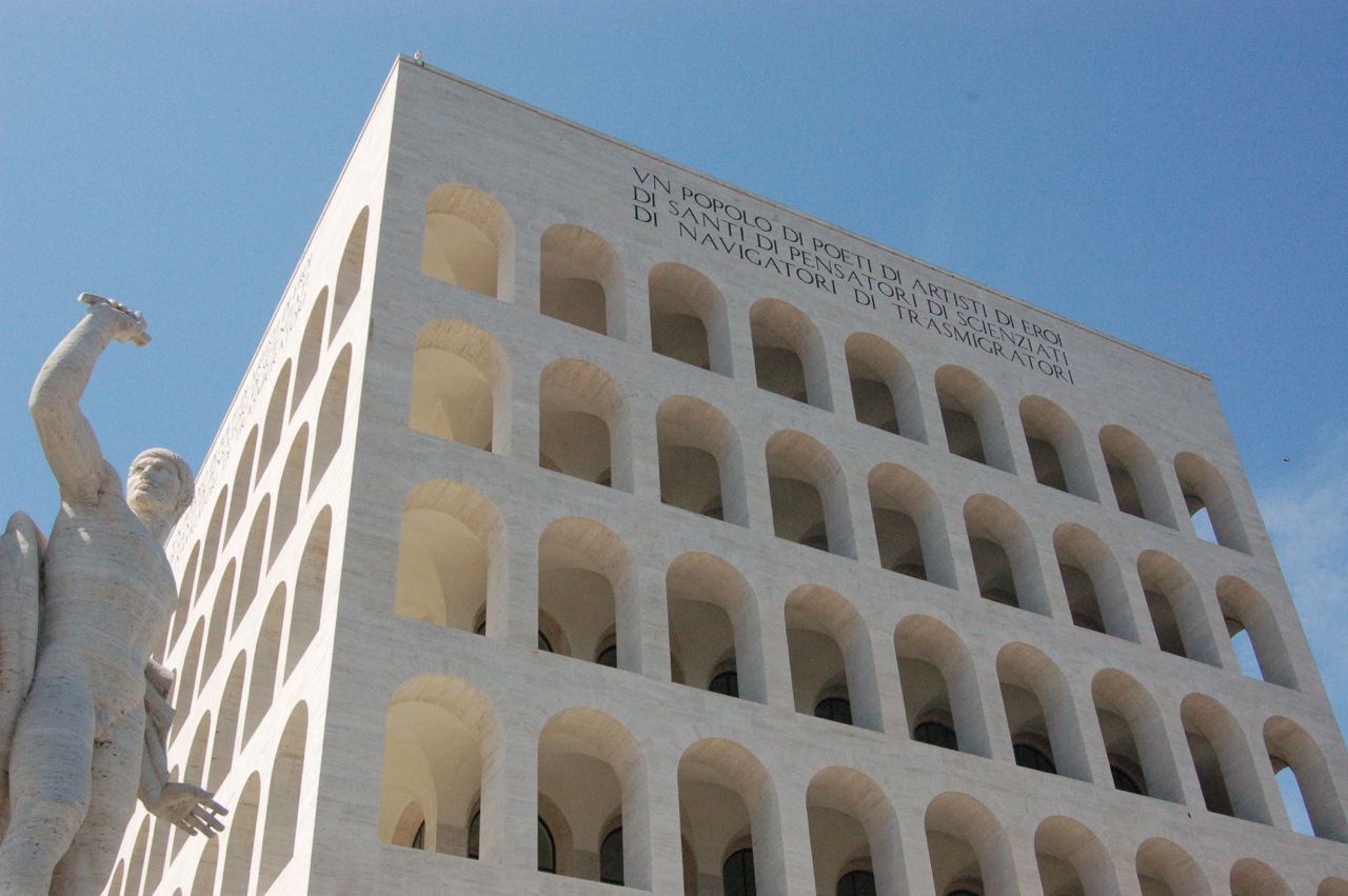 La nuova vita del Colosseo quadrato La nuova vita del Colosseo quadrato