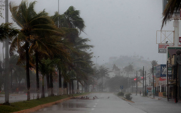 Luragano-Patricia-arriva-sulle-coste-del-Messico-con-venti-oltre-i-250-km-orari