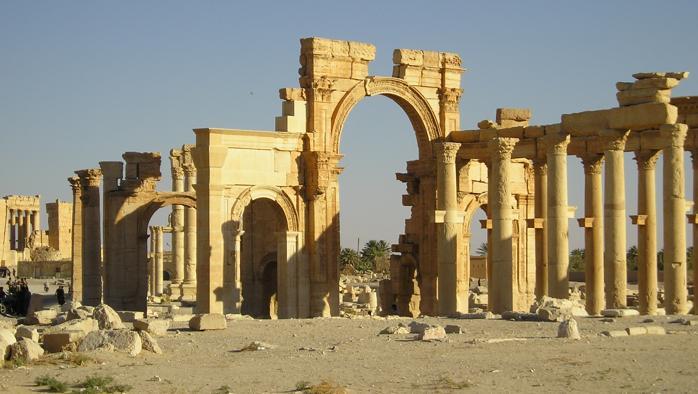 Palmyra_ruiny-k4OH-U10502279424367CI-700x394@LaStampa.it