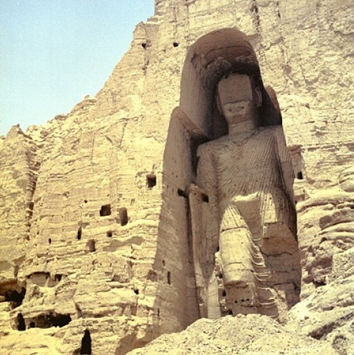 buddha barnyan