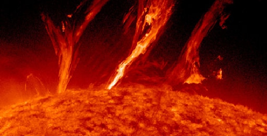 eruzione solare