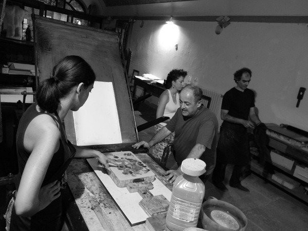40313-firenze_scuola_arte_grafica_il_bisonte_allievi_al_lavoro
