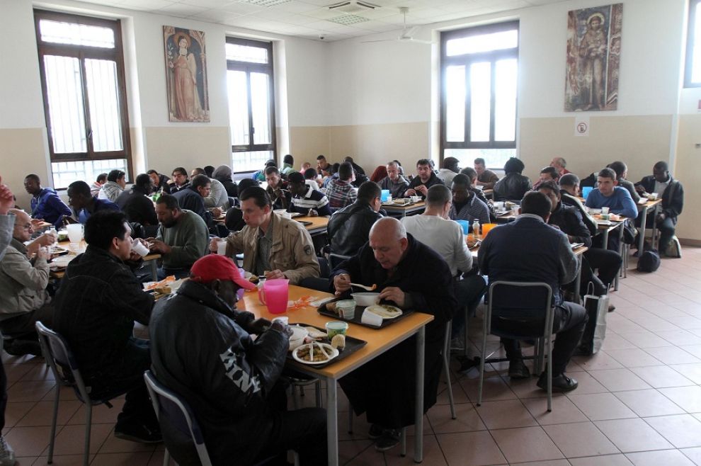 l43-mensa-poveri-130415170252_big