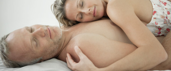 n-A-SEXY-MATURE-MAN-IN-BED-large570