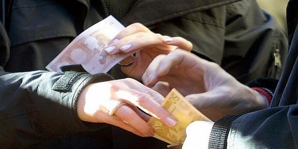 Pizzo per Natale, arresti in provincia di Caserta Pizzo per Natale, arresti in provincia di Caserta