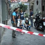 Ferito mentre andava in moto con bambino. Due arresti