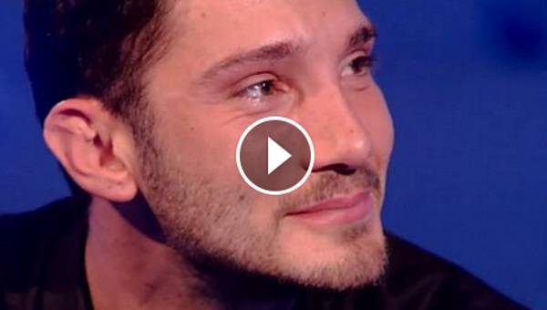 stefano de martino in lacrime