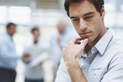 L'abito formale ci fa sentire più potenti