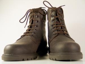 Come lavare le scarpe di pelle nella lavatrice