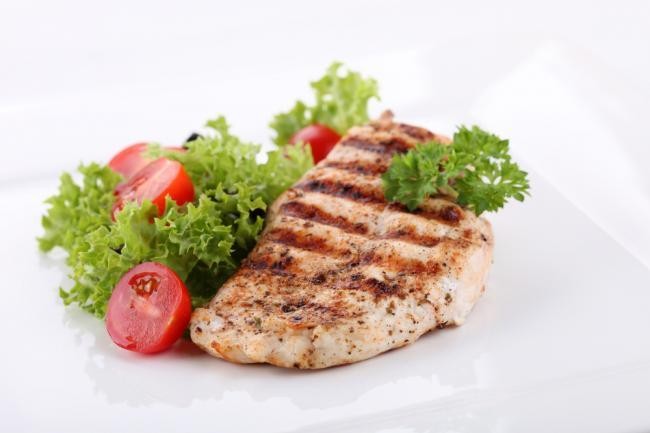 I migliori cibi a basso contenuto calorico per la cena