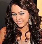 Miley Cyrus lancia linea di abbigliamento