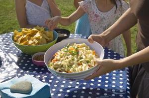 Come preparare un'insalata di pasta di tonno fresca