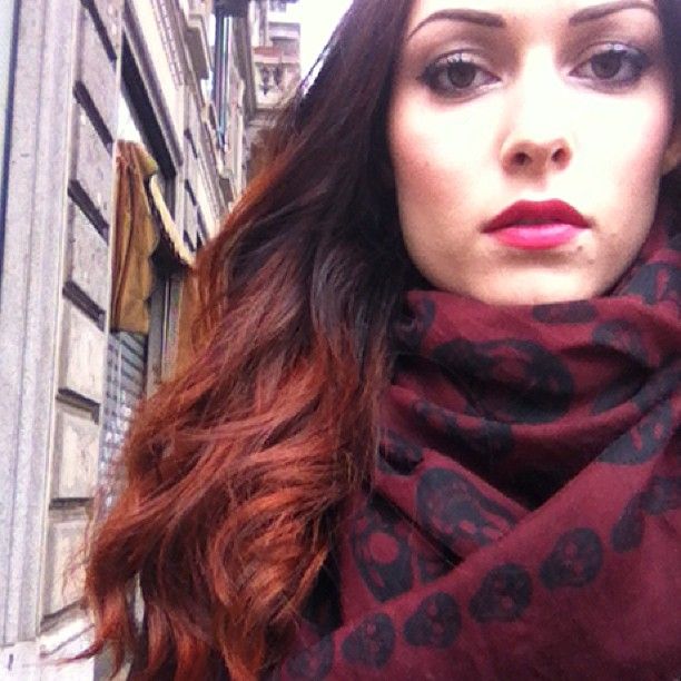 Balayage rosso, come farlo su capelli scuri